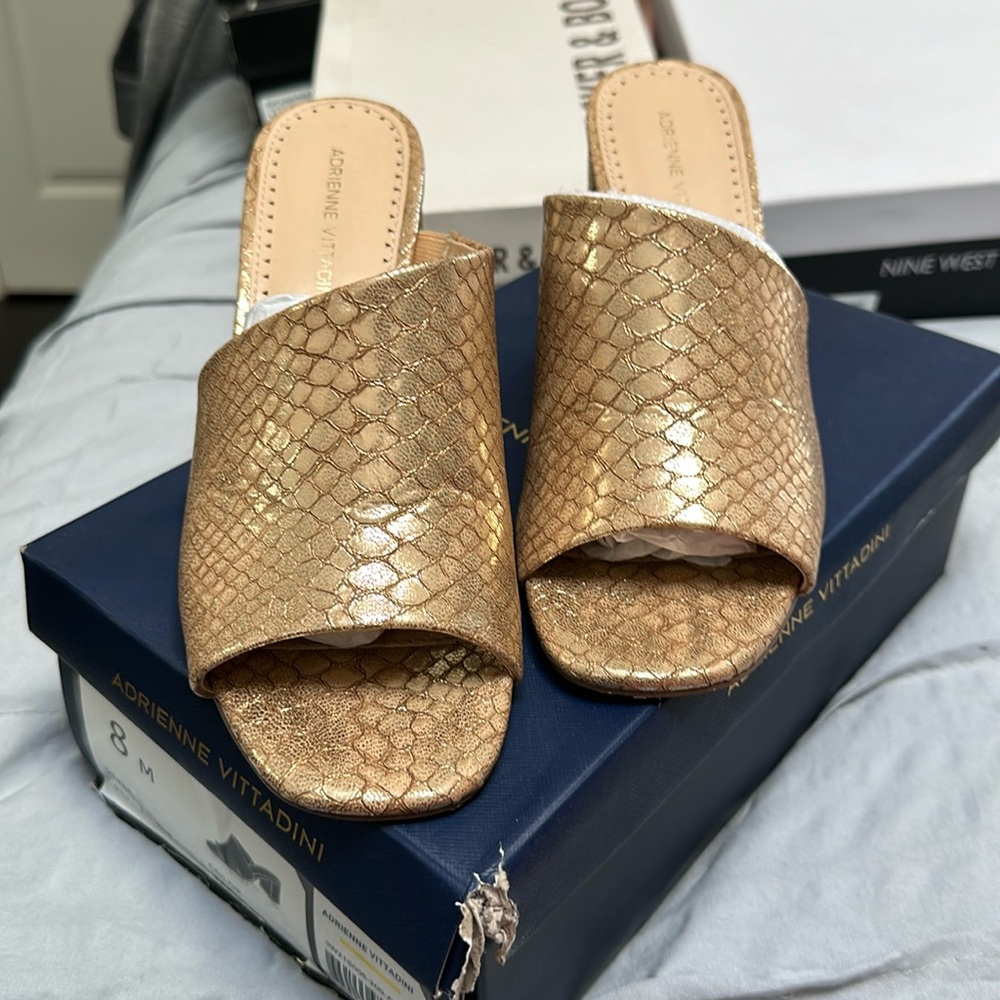 Adrienne Vittadini gold heels